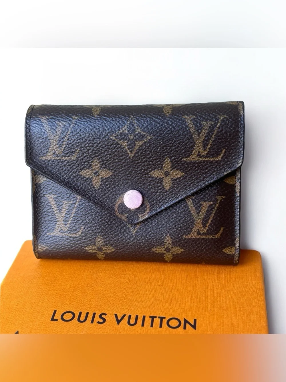 Louis Vuitton Victorine Monogram Rose Ballerine Wallet & Box